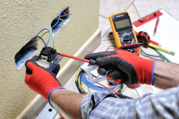 Circuit Breaker Inspection